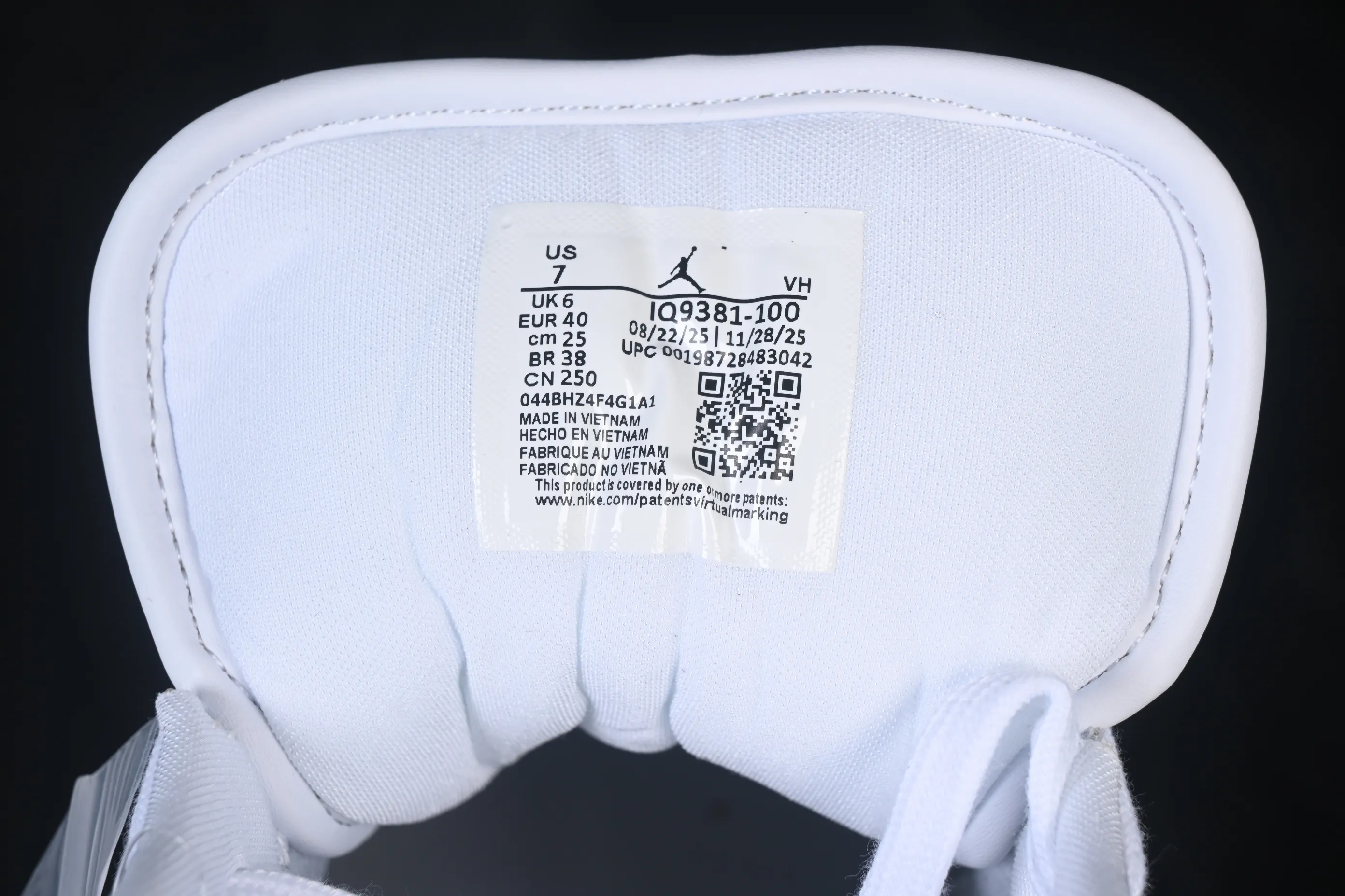All categories Air Jordan Jordan series basketball shoes Air Jordan 1 Low Air Jordan 1 Low AJ1 Joe 1 all silver hook low-top retro culture basketball shoes IQ9381-100